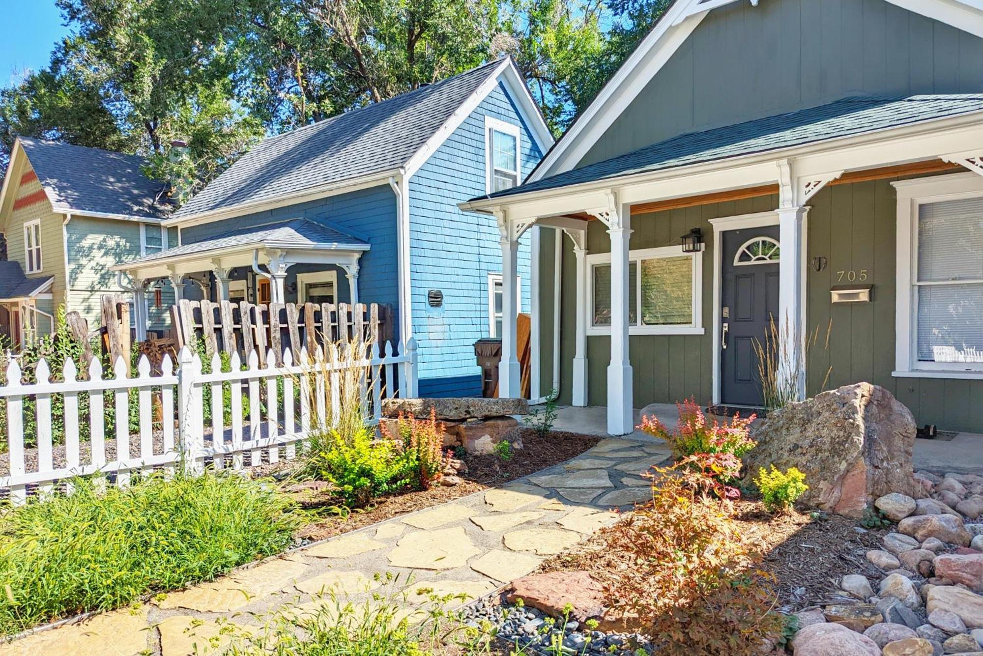 Cute Cozy Bungalow 0.5 Miles From Downtown. Fire Pit And Bbq Grill In Fully-Fenced Backyard! Villa Colorado Springs Exterior photo